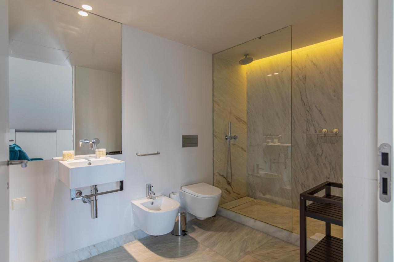 8 Building Apartment 403 T2 - River & Garden View Lisboa Exteriör bild