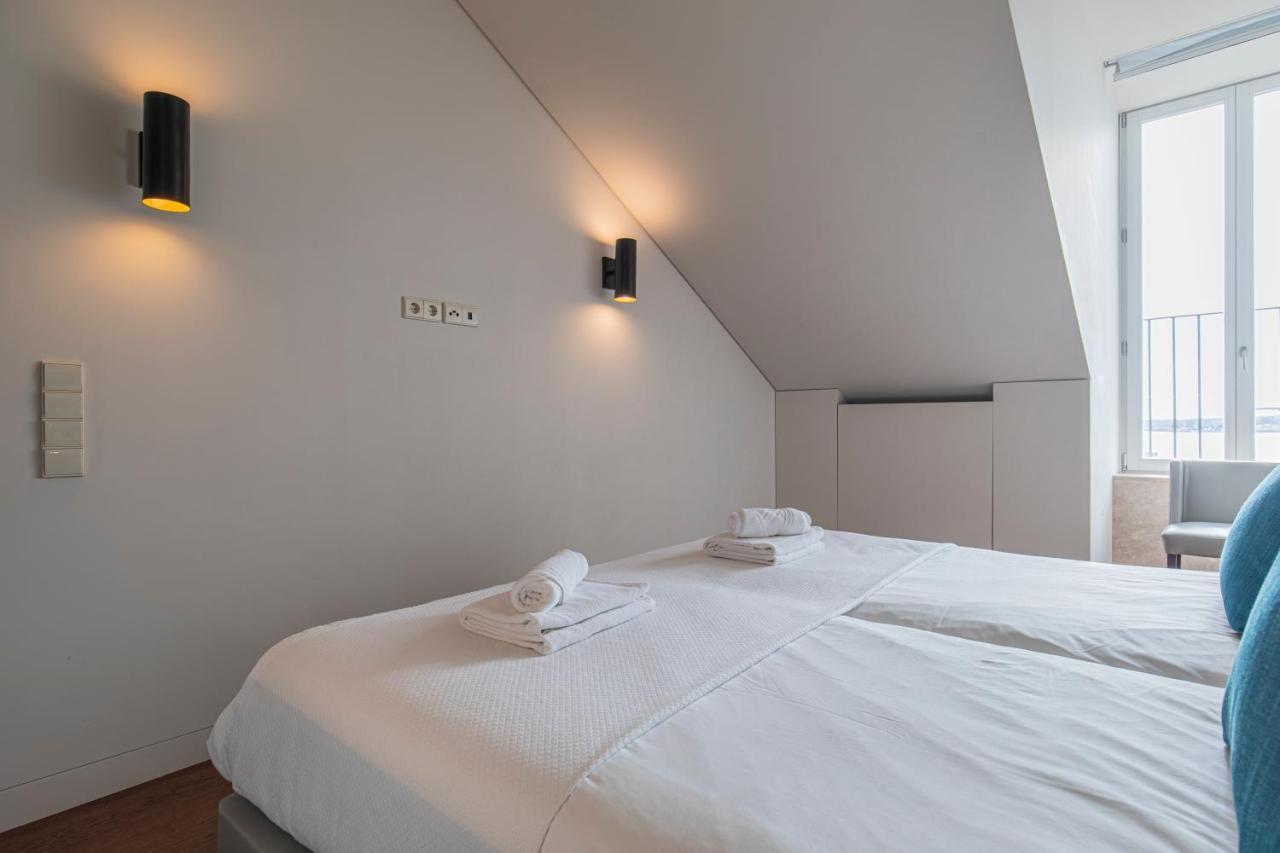 8 Building Apartment 403 T2 - River & Garden View Lisboa Exteriör bild